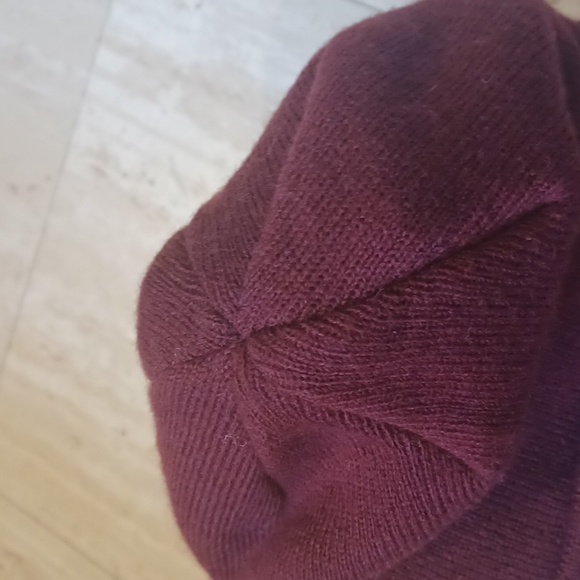 OBEY Worldwide Propaganda Unisex Burgundy Beanie - Picture 3 of 7